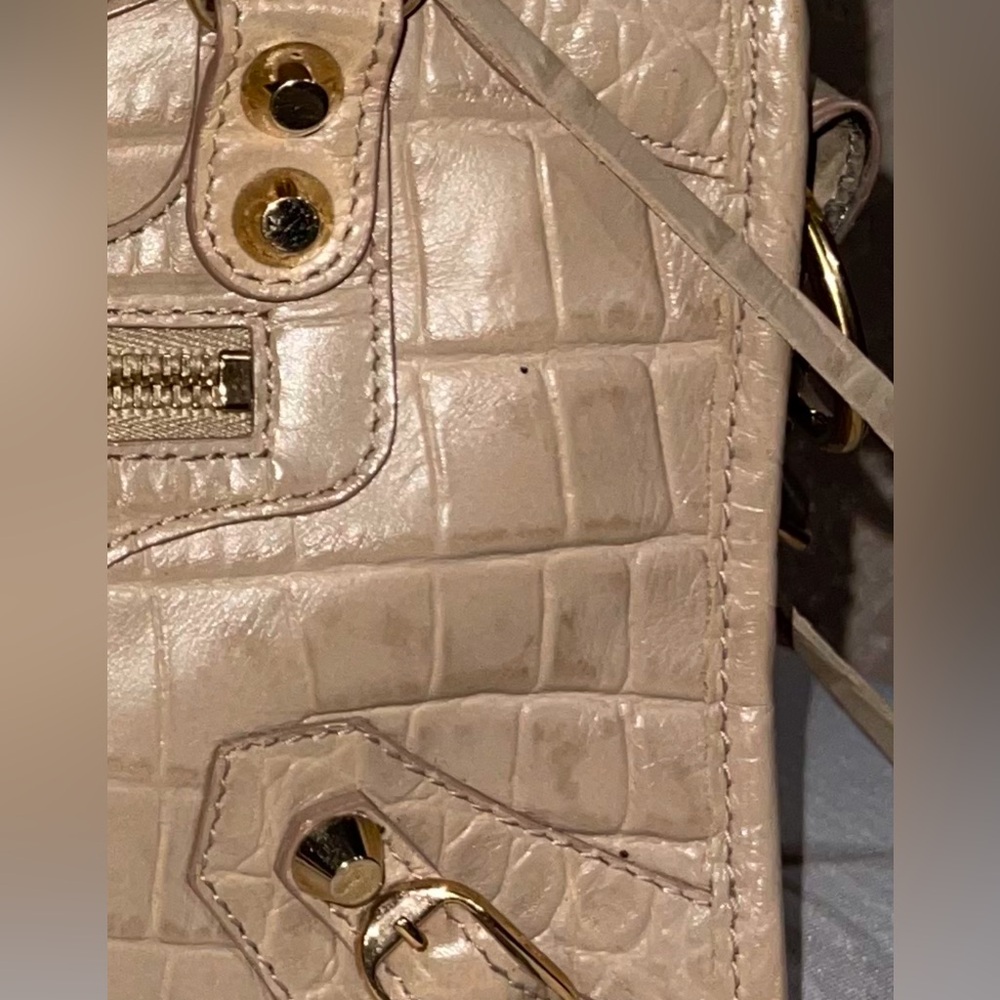 BALENCIAGA | Calfskin Crocodile Embossed Gold Hardware Mini City Beige Latte - Picture 15 of 15